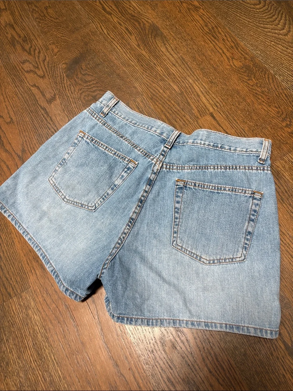 Vintage gap denim shorts - Picture 7 of 9
